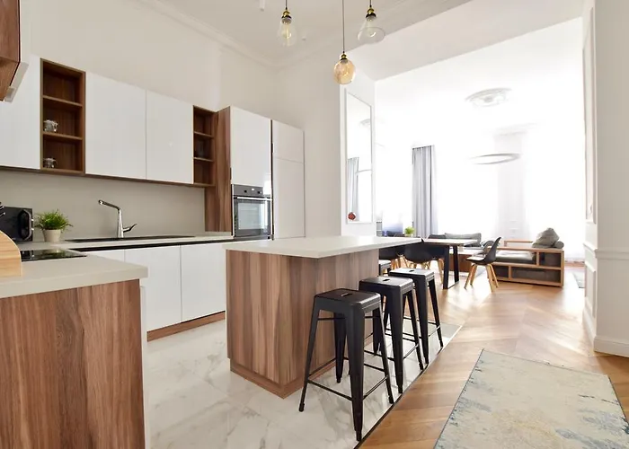 Luxury Apartment By Hi5 - Bazilika Suite
