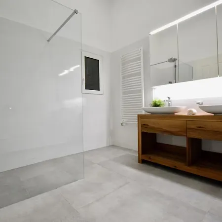 Luxury Apartment By Hi5 - Bazilika Suite Budapest Exterior foto