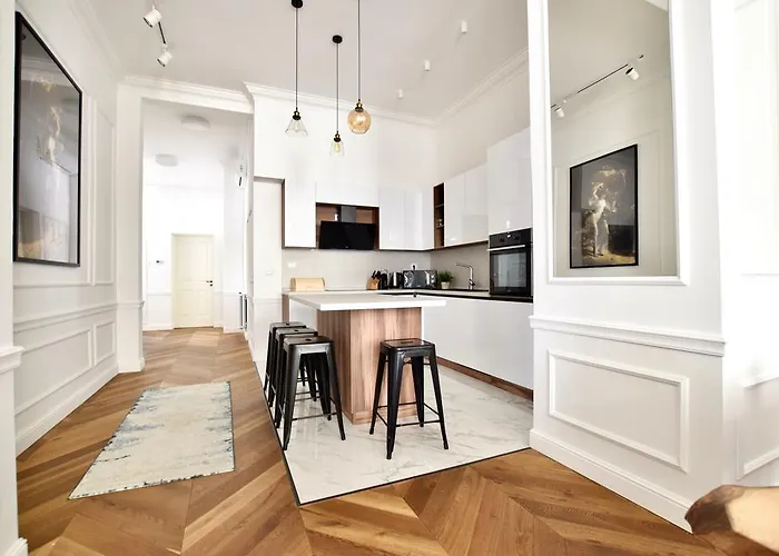 Luxury Apartment By Hi5 - Bazilika Suite