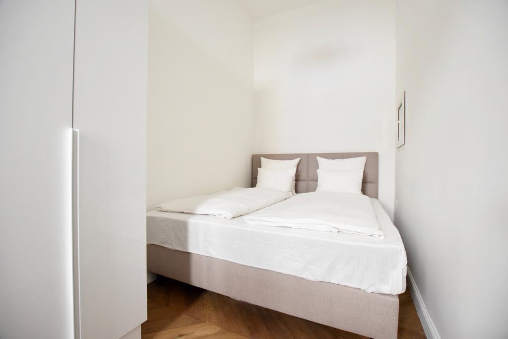 Luxury By Hi5 - Bazilika Apartment