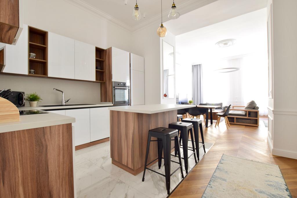 Luxury By Hi5 - Bazilika Apartment *