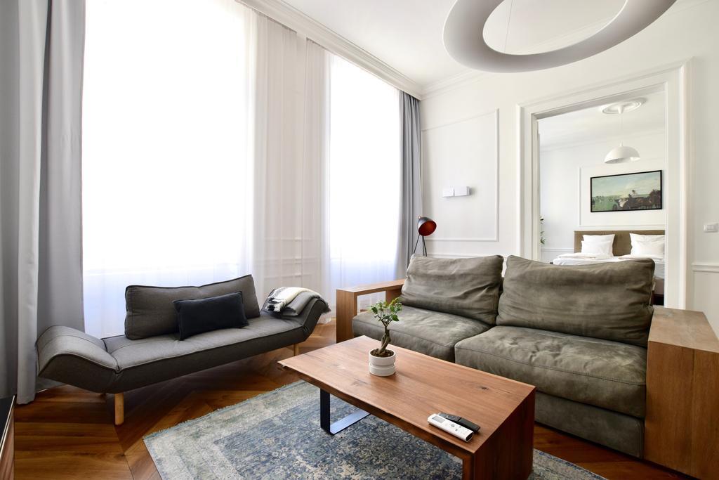 Luxury By Hi5 - Bazilika Apartment *