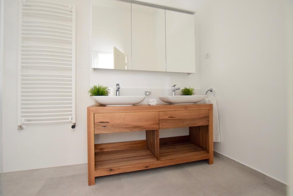 Luxury By Hi5 - Bazilika Apartment Budapest